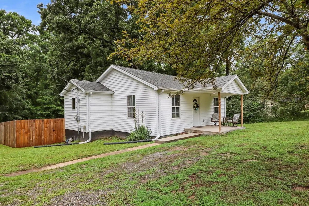 3743 Highway 100, Centerville, TN 37033 - #1