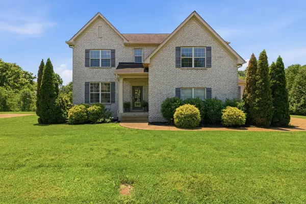 2035 Audubon Ln, Murfreesboro, TN 37128