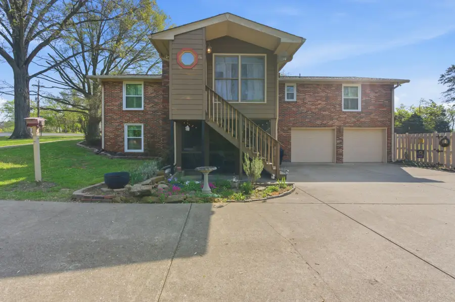 288 Indian Lake Rd, Hendersonville, TN 37075 - #2