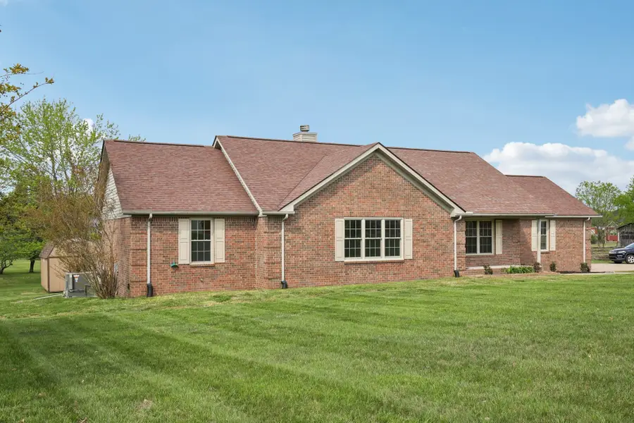 1698 Porter Rd, Burns, TN 37029 - #2