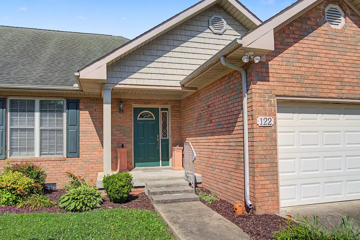 122 Deerfield Ln, Lafayette, TN 37083 - #1