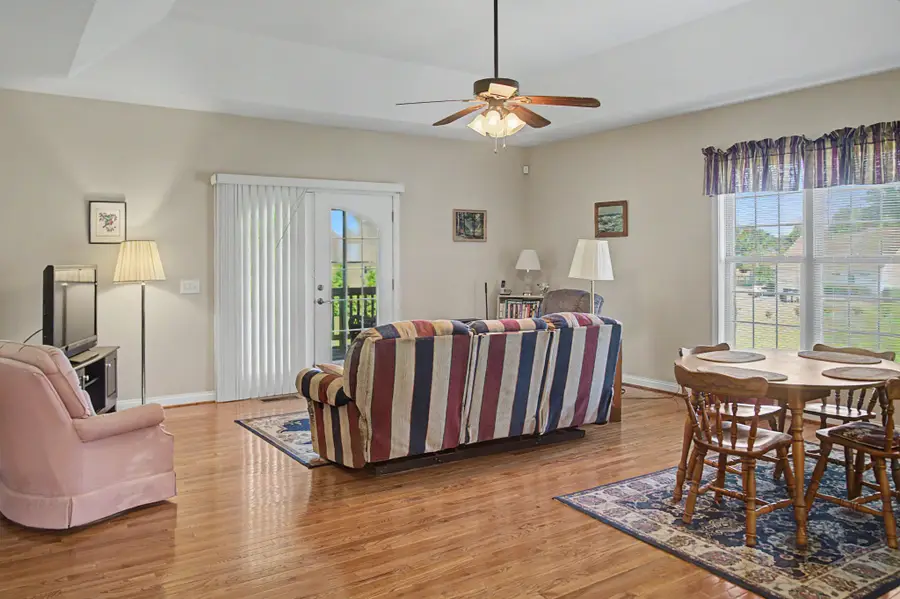 122 Deerfield Ln, Lafayette, TN 37083 - #3