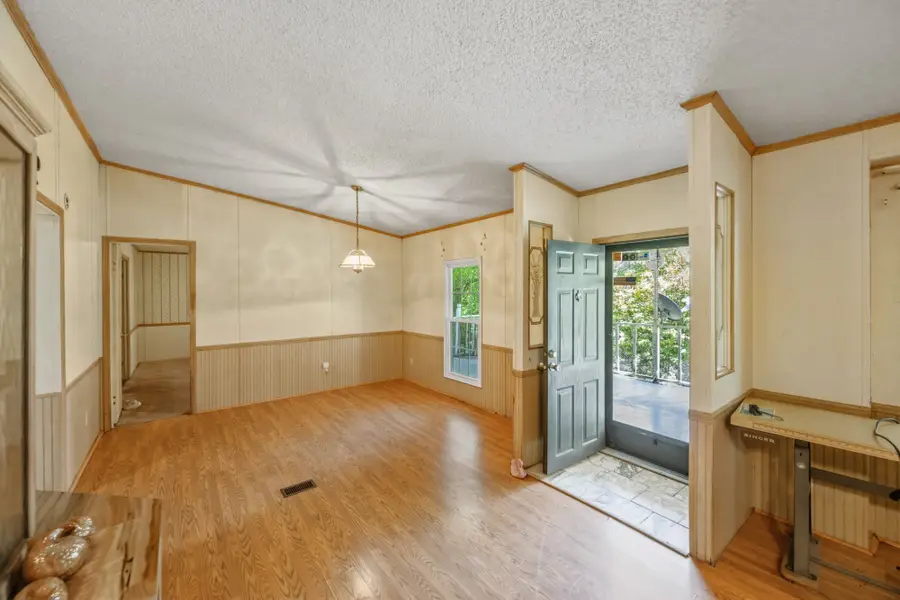 14318 Highway 438 W, Linden, TN 37096 - #3