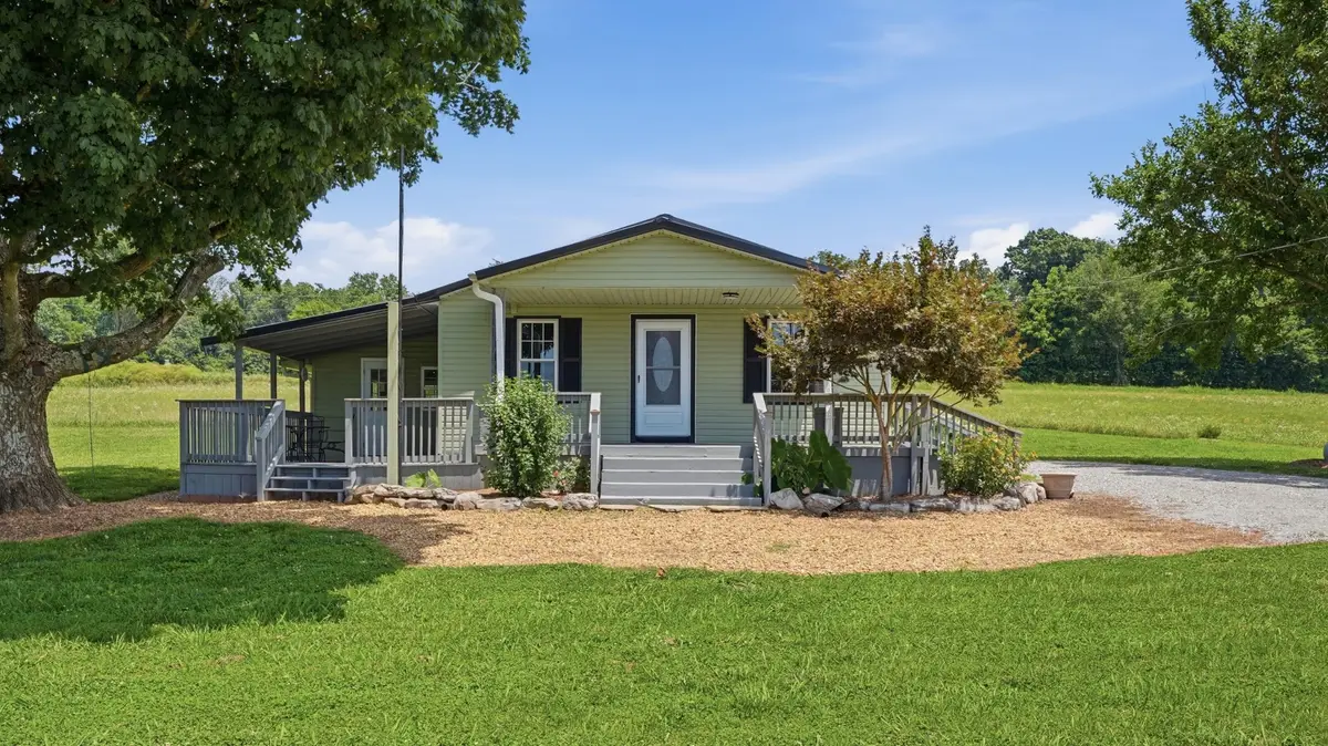 840 Crawford Ln, Belvidere, TN 37306 - #1