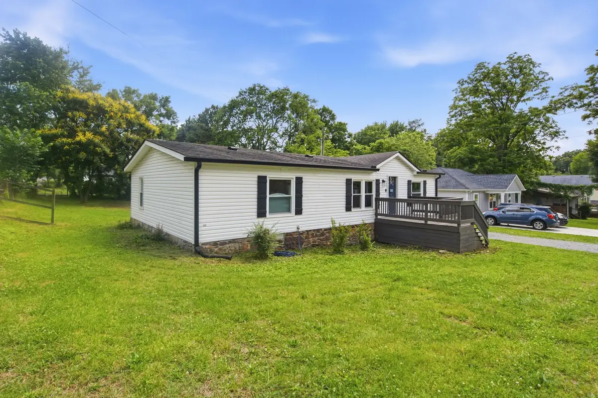 824 Pitt Ave, Springfield, TN 37172 - #1