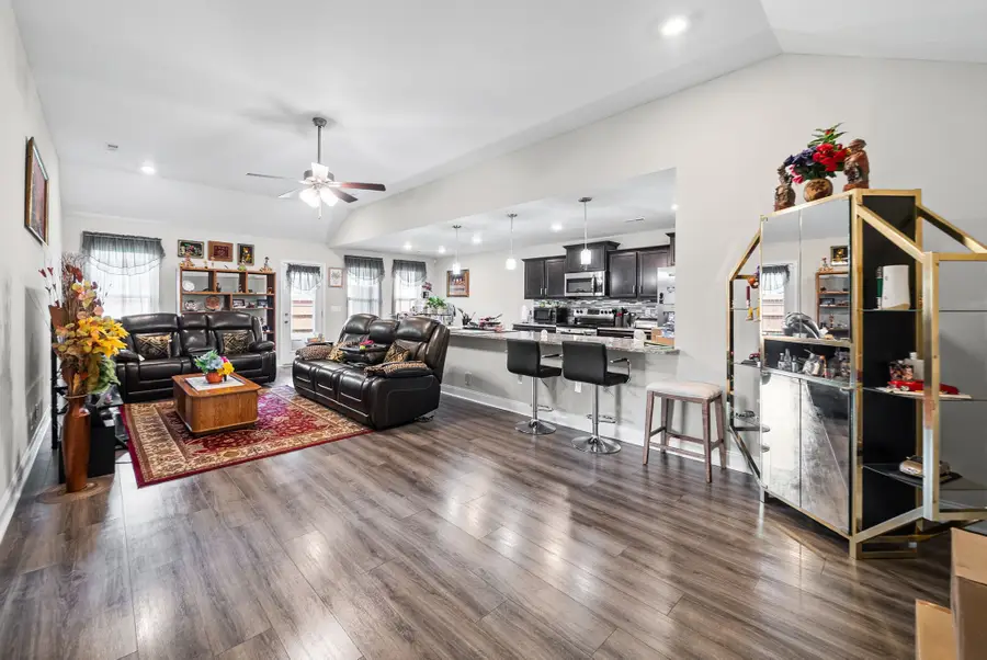 201 Burch Rd, Clarksville, TN 37042 - #2