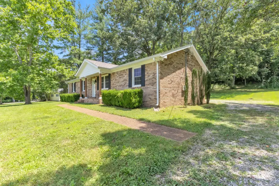 234 Hickory Dr, Kingston Springs, TN 37082 - #3