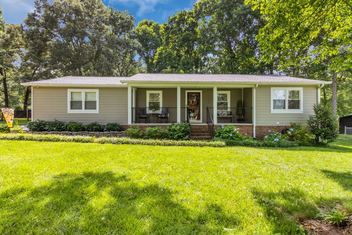 715 Wanda Ln, Tullahoma, TN 37388 - #1