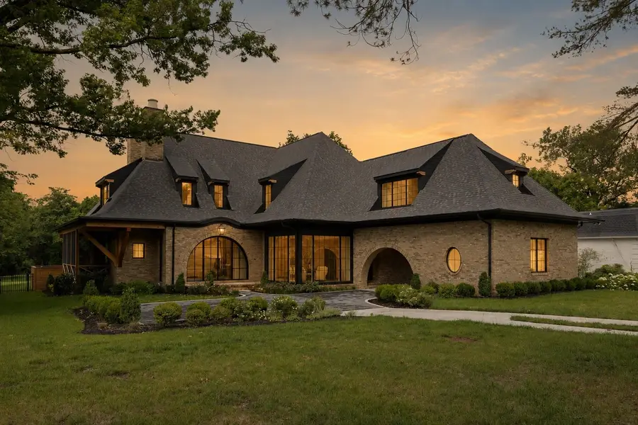 2805 Tyne Blvd, Nashville, TN 37215 - #2