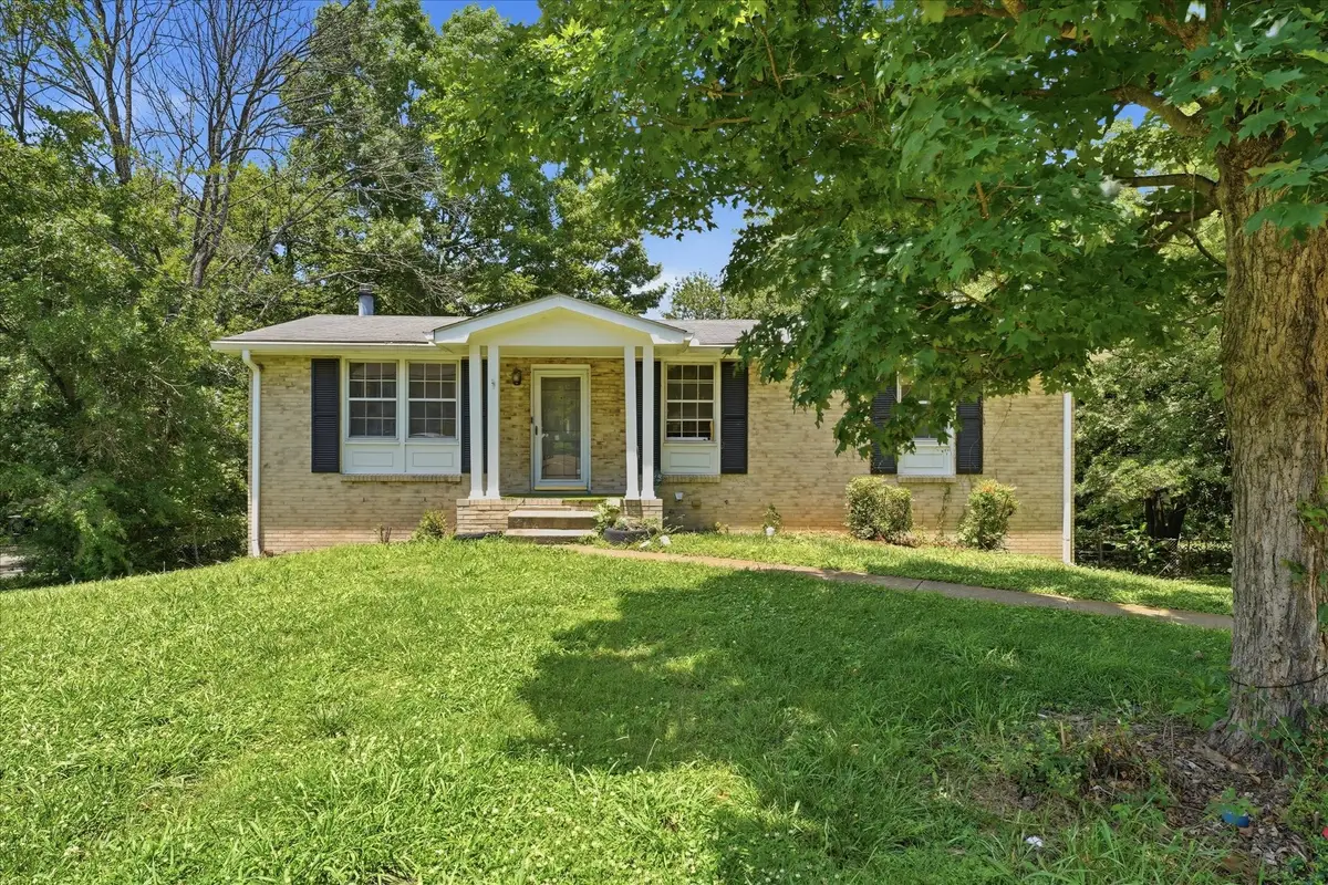 413 Clearwater Dr, Nashville, TN 37217 - #1