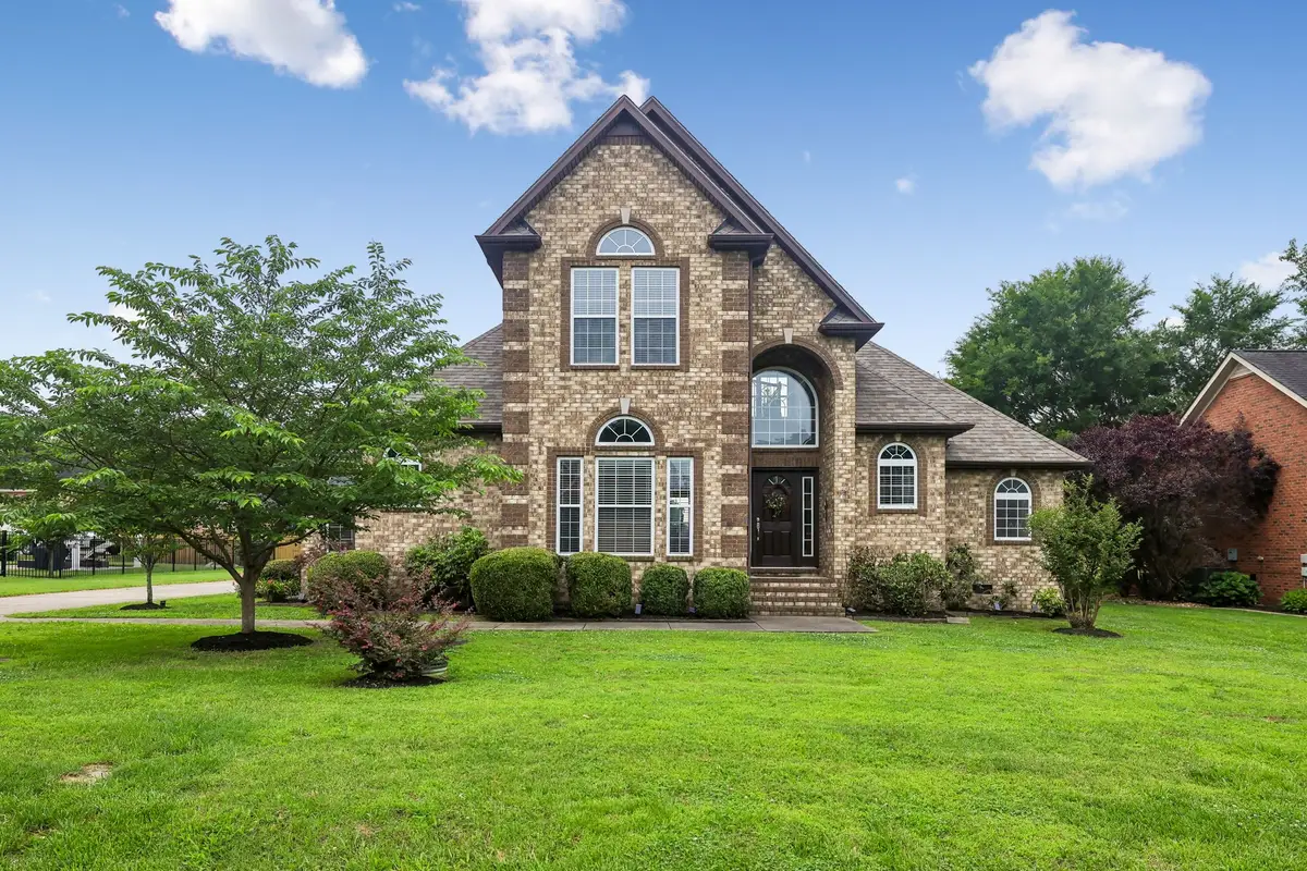 4228 Thoroughbred Ln, Murfreesboro, TN 37127 - #1