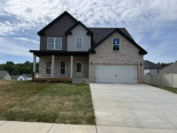 692 Eva Agnes Ave, Clarksville, TN 37042