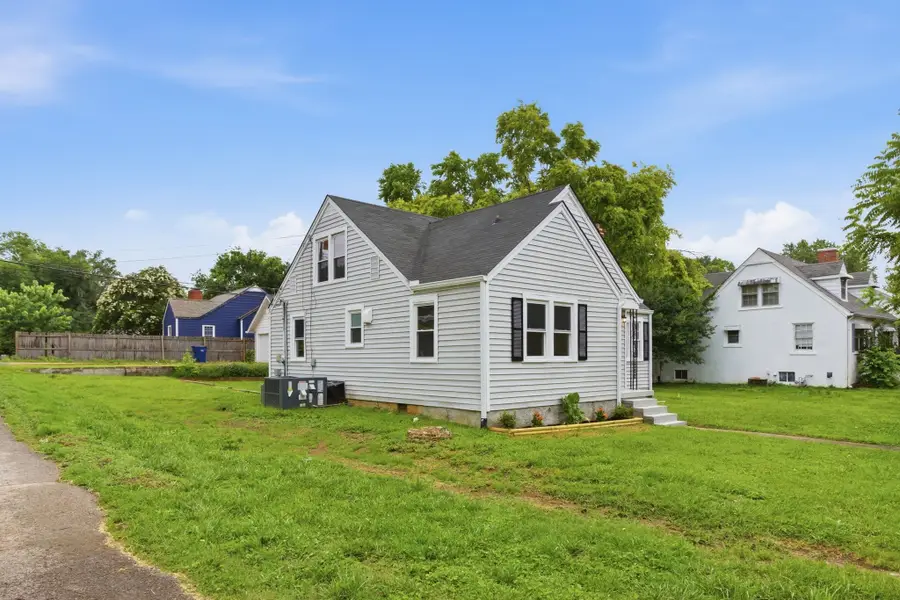 406 Pickens Ln, Columbia, TN 38401 - #2