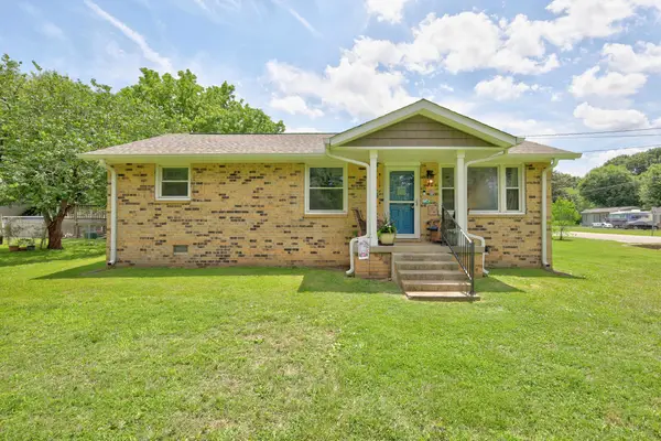 135 Irvin Rd, La Vergne, TN 37086