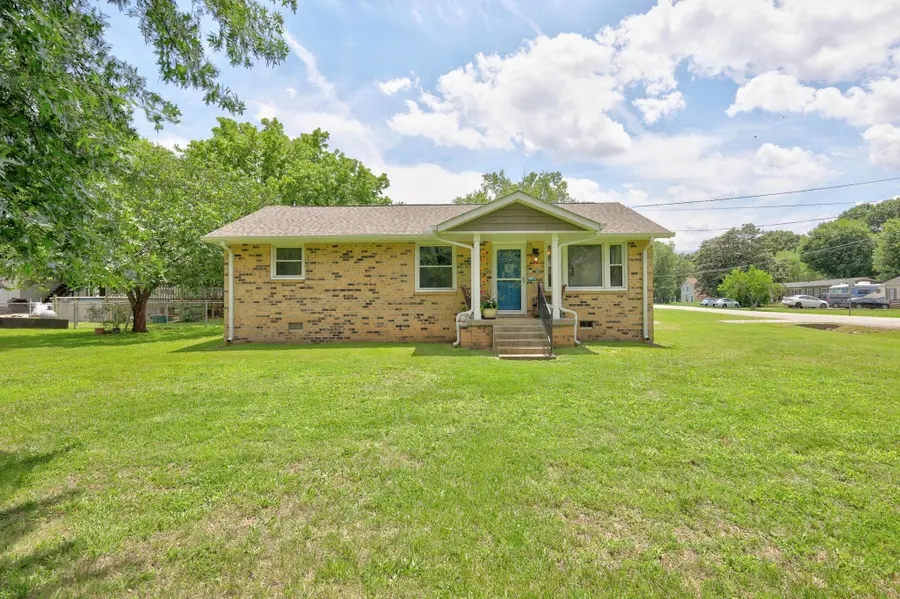 135 Irvin Rd, La Vergne, TN 37086 - #2