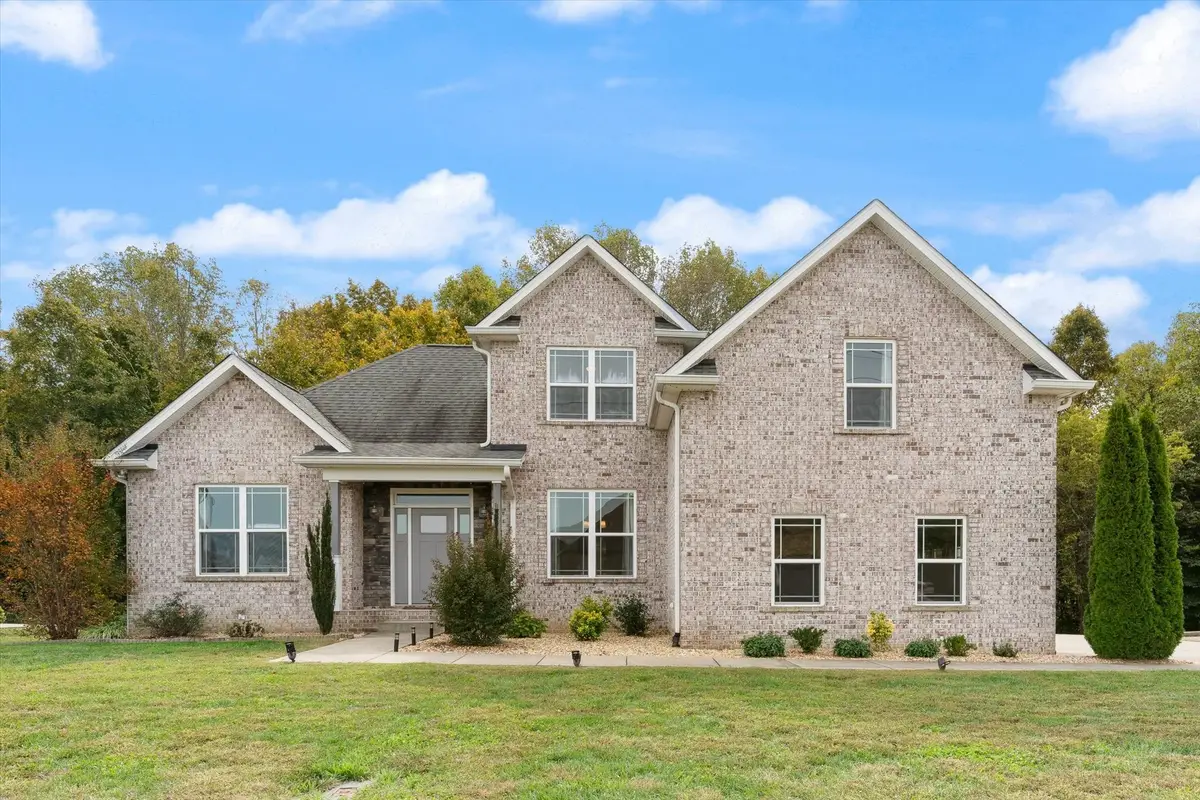 4212 Sheffield Ln, Greenbrier, TN 37073 - #1