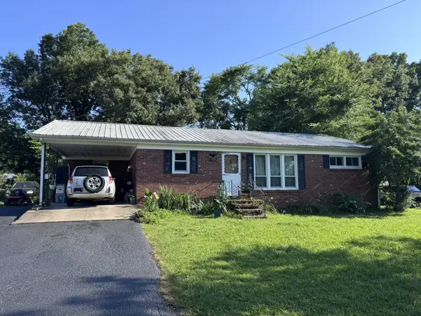 109 Dogwood Hills Dr, Paris, TN 38242