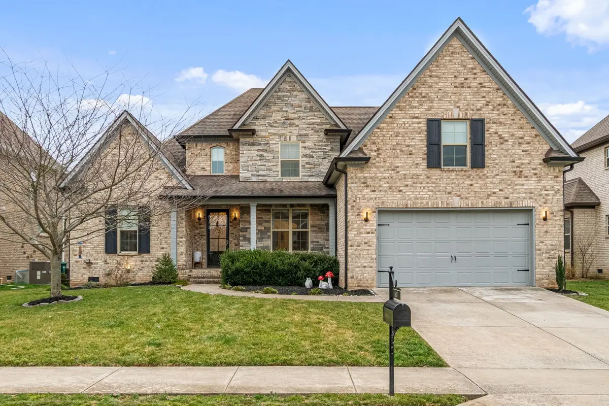 8007 June Apple Ln, Spring Hill, TN 37174 - #1