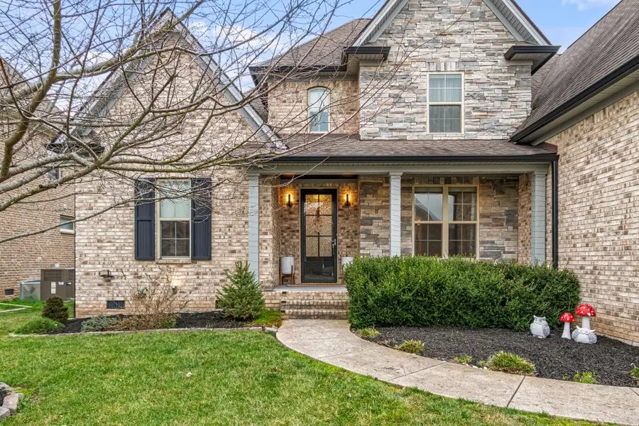8007 June Apple Ln, Spring Hill, TN 37174 - #2