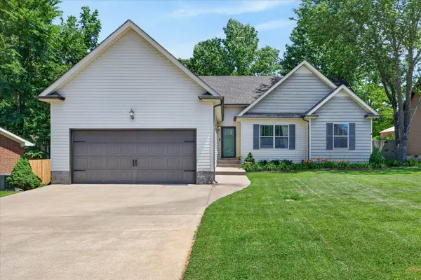 2852 Kettle Ct, Clarksville, TN 37043