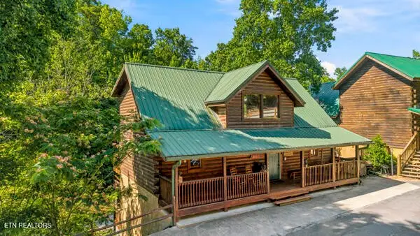 620 Chickasaw Gap Way, Pigeon Forge, TN 37863