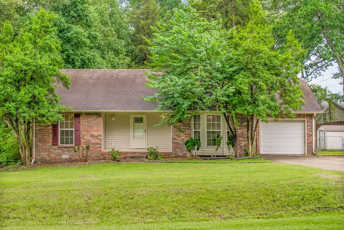 3325 Backridge Rd, Woodlawn, TN 37191 - #1