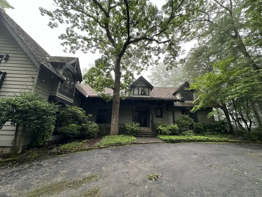 4608 Chestnut Avenue, Signal Mountain, TN 37377 - #2