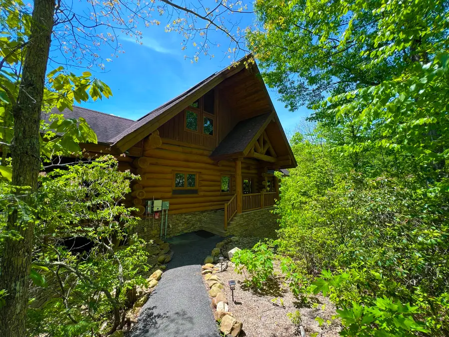 618 Big Bear Ridge Road, Gatlinburg, TN 37738 - #2