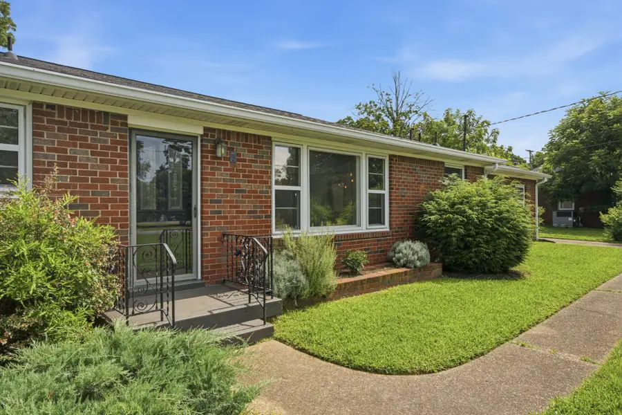 2512 Meadowood Dr, Nashville, TN 37214 - #2