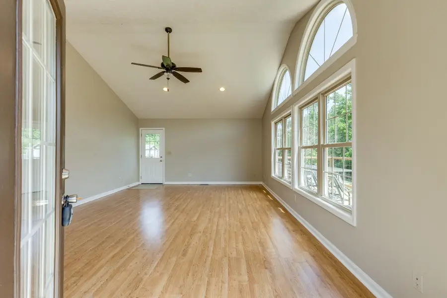 424 Charles Mcclearen Rd, Hohenwald, TN 38462 - #3