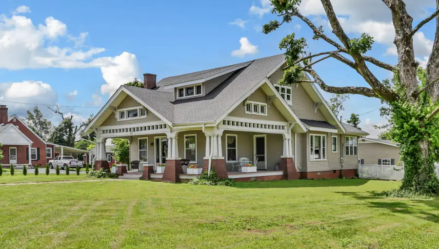 407 E Nashville St, Pembroke, KY 42266 - #2