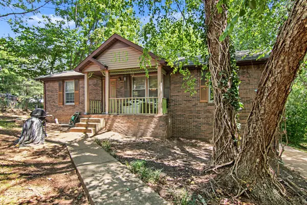 313 Southern Dr, Clarksville, TN 37042