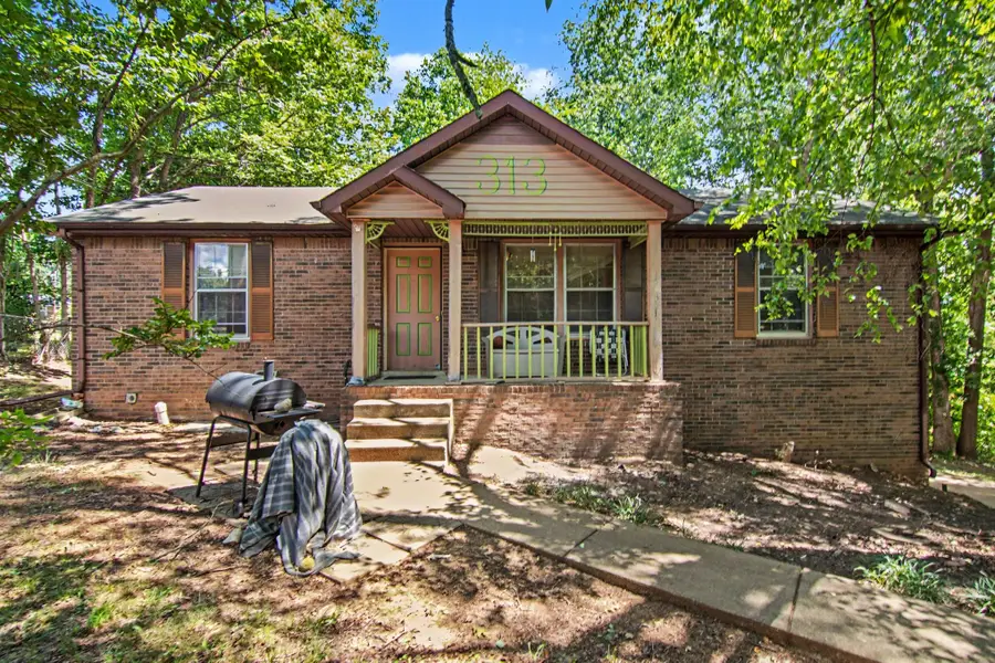 313 Southern Dr, Clarksville, TN 37042 - #2