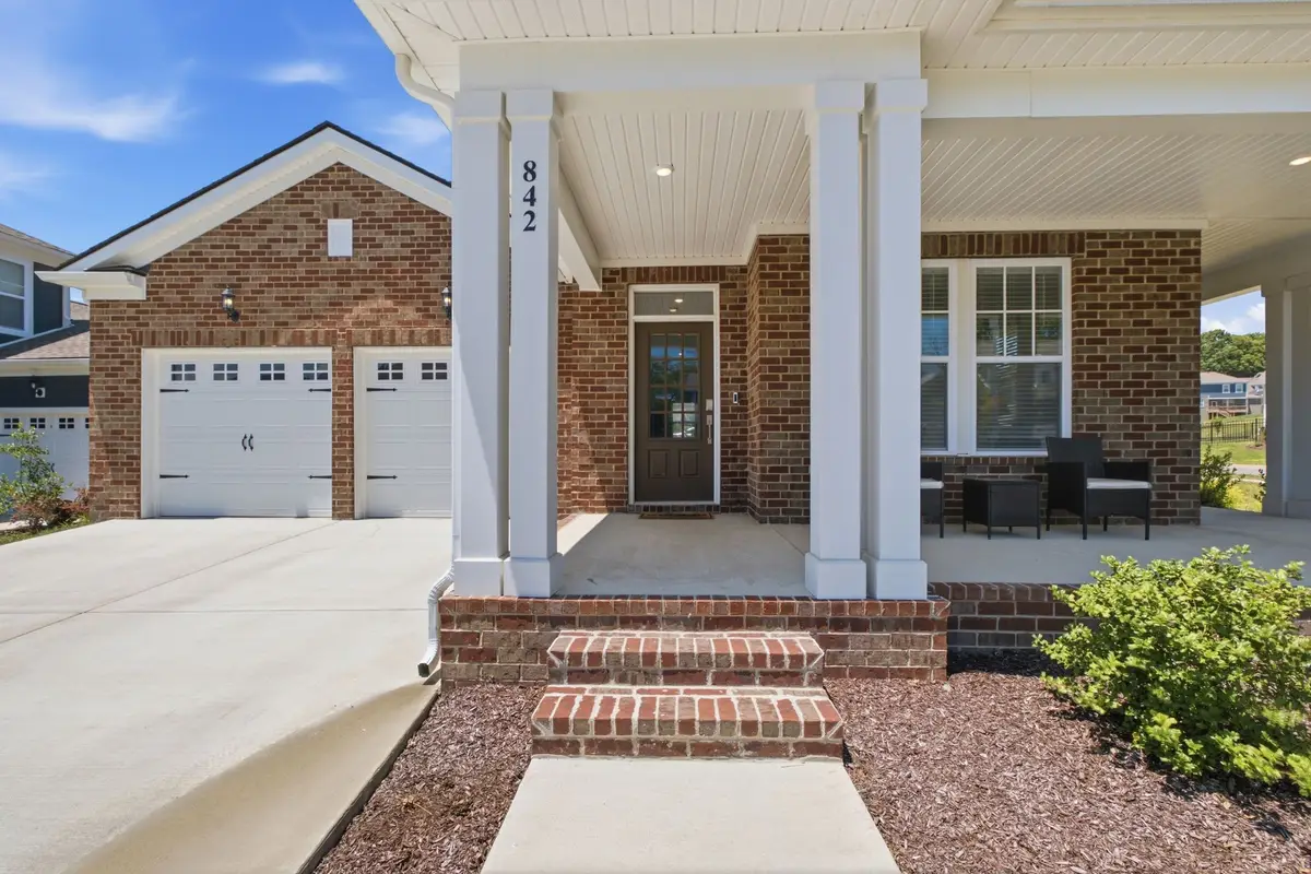 842 Nightingale Ave, Hendersonville, TN 37075 - #1