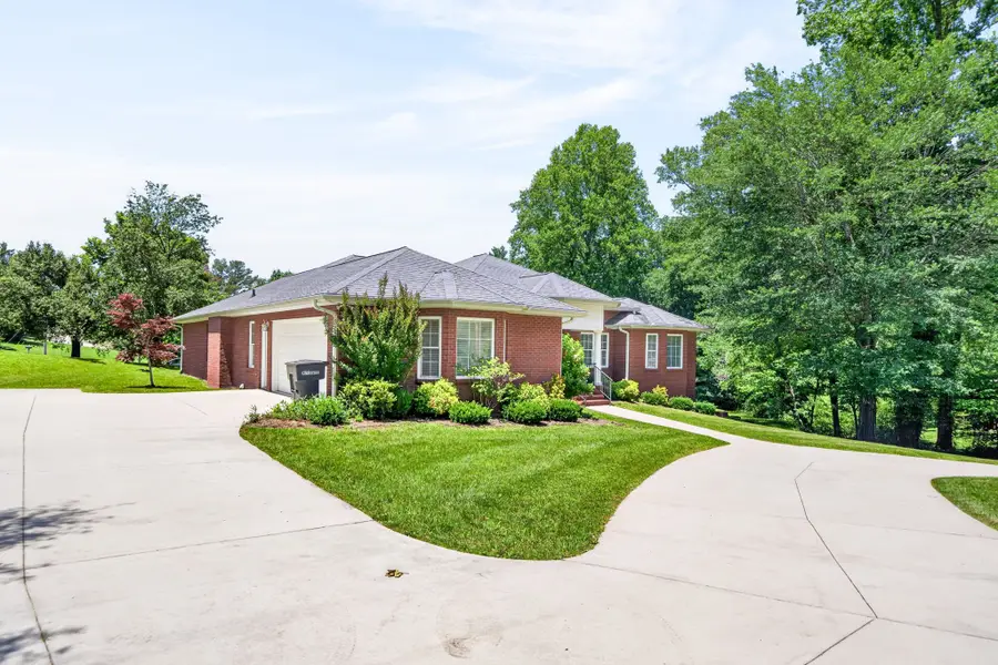 1156 Beam Ave, Cookeville, TN 38501 - #3
