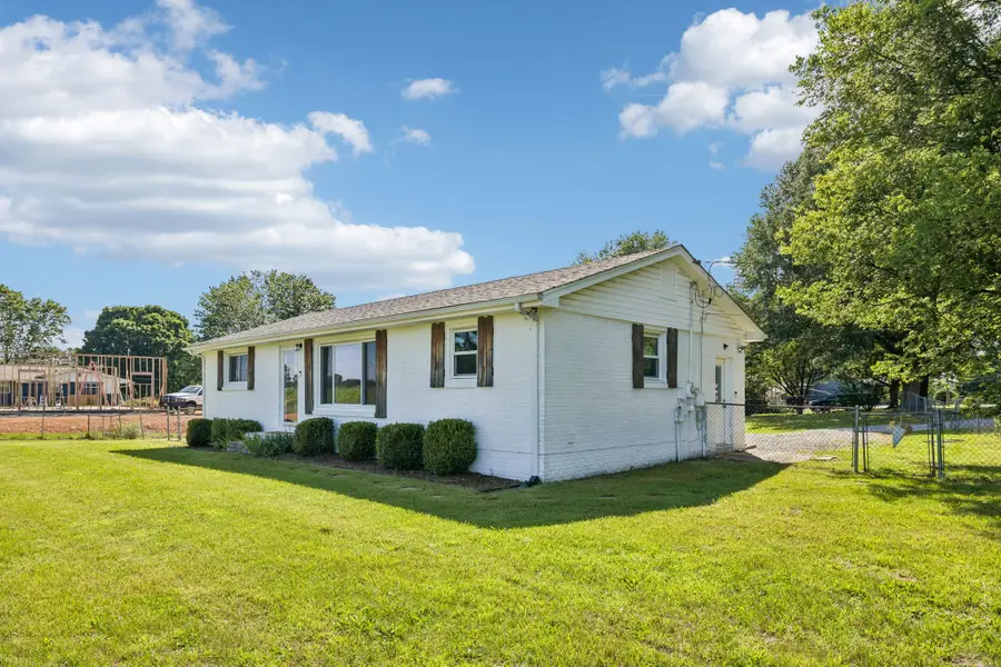 116 Ellis Dr, Pleasant View, TN 37146 - #3