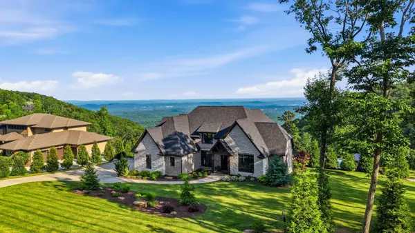 8008 Mountain Laurel Trail, Signal Mountain, TN 37377