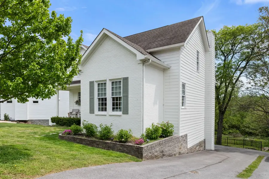 5505 Knob Rd, Nashville, TN 37209 - #3