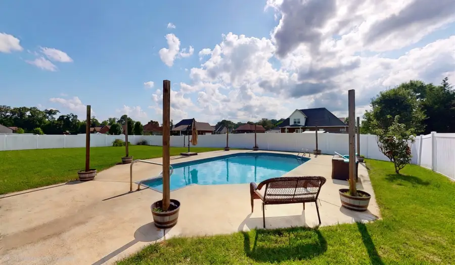 145 Cooper Place Dr, Manchester, TN 37355 - #3