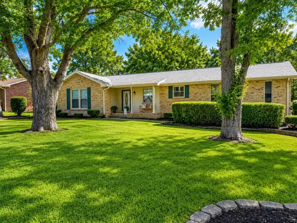 107 Charleston Dr, Goodlettsville, TN 37072