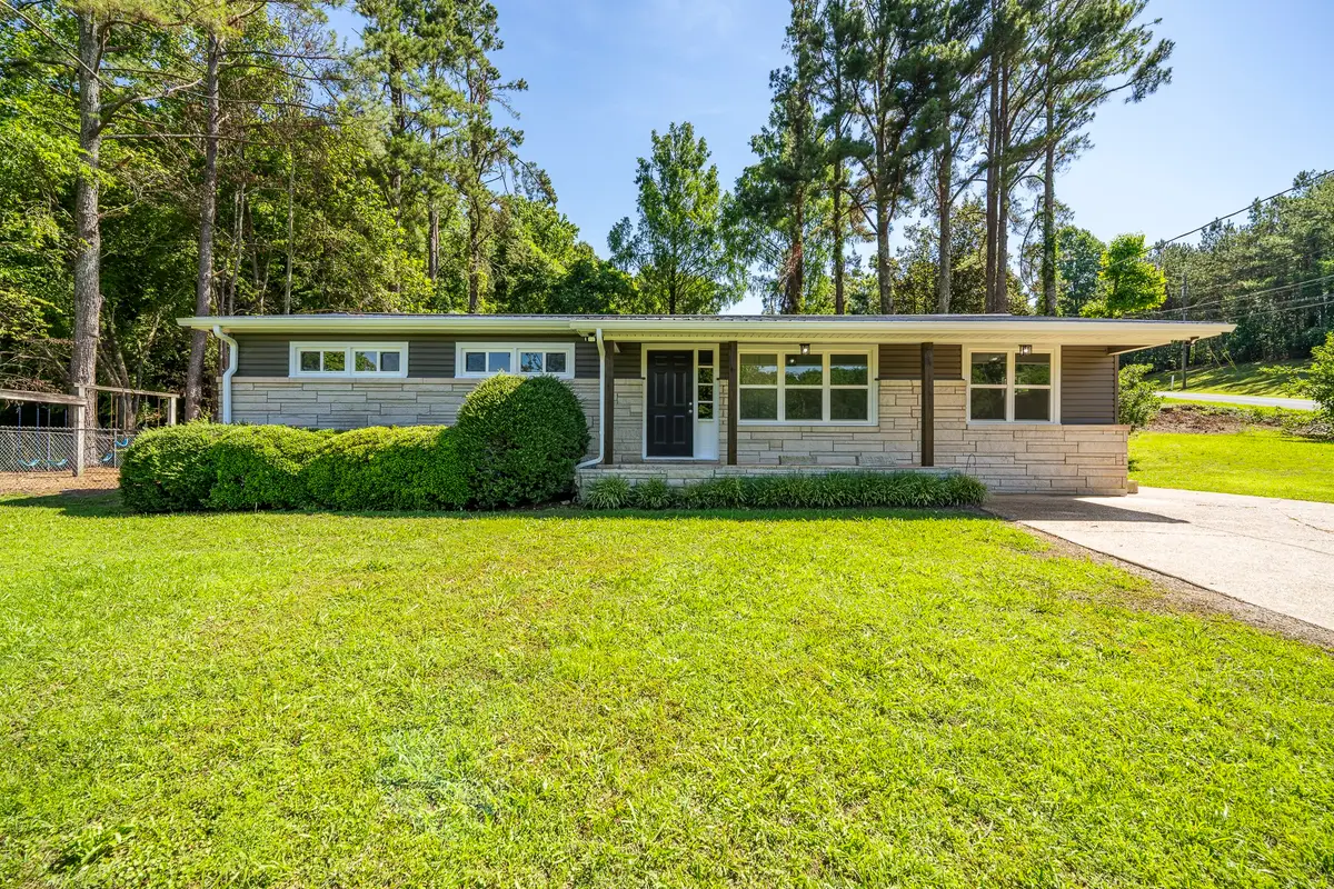 429 Hurricane Meadows Dr, Waynesboro, TN 38485 - #1