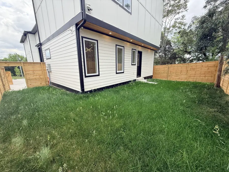 423 Monticello St, Nashville, TN 37207 - #3