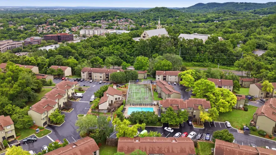 201 Summit Ridge Dr, Nashville, TN 37215 - #2