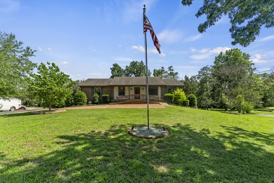 489 Page Dr, Mount Juliet, TN 37122 - #2
