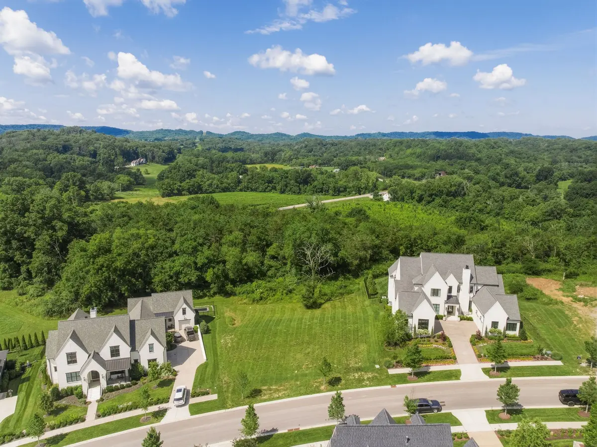 9113 Sawtooth Ln, College Grove, TN 37046 - #1