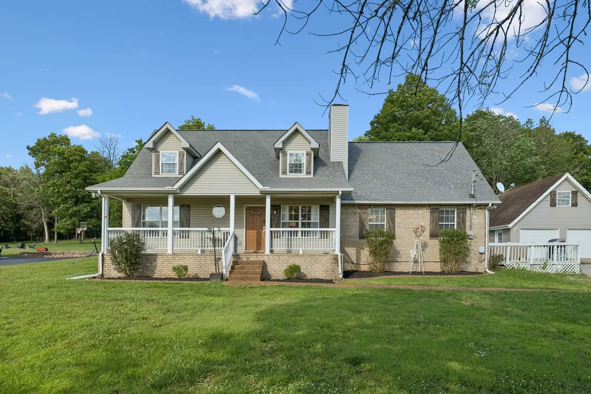 636 Shelley Dr, Mount Juliet, TN 37122 - #1