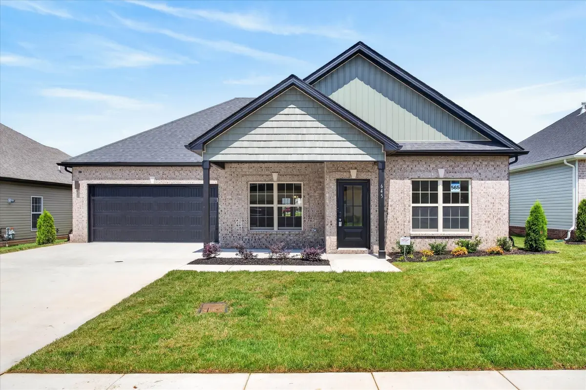 645 Woodrush Dr, Clarksville, TN 37040 - #1