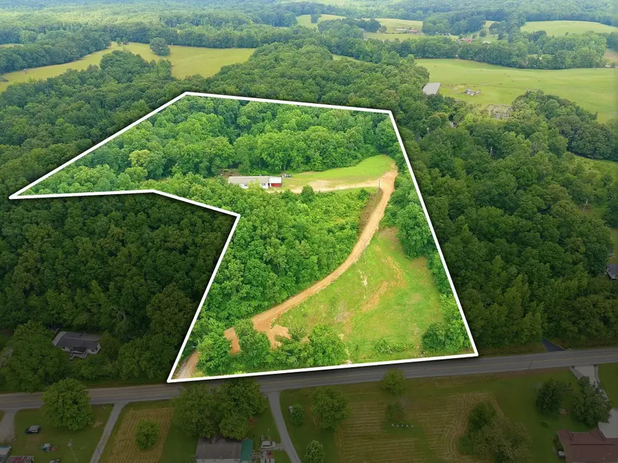 17627 Campbellsville Rd, Lynnville, TN 38472 - #2