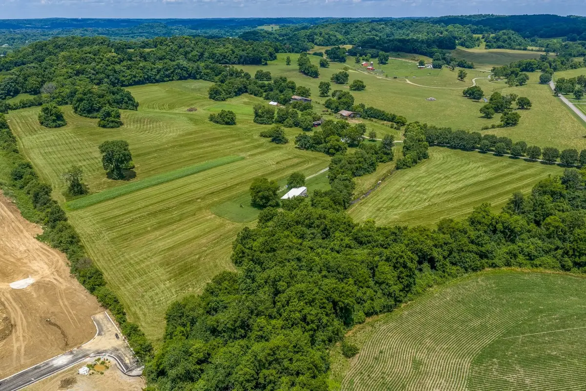2200 Sugar Ridge Rd, Spring Hill, TN 37174 - #1