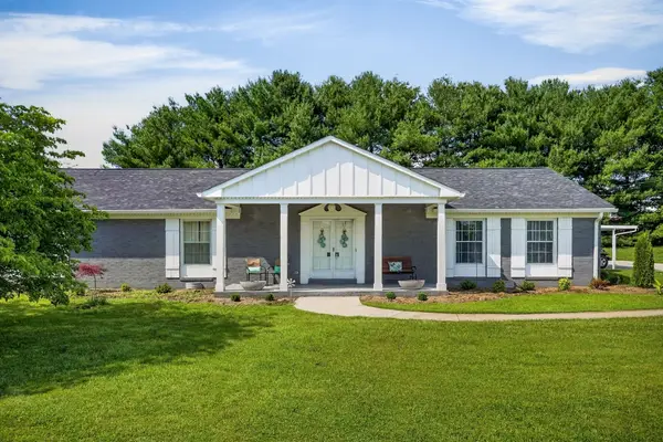 212 Oakland Dr, Sparta, TN 38583